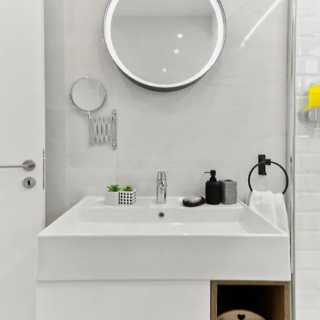 Dreamy 2 Bed By The Sea * Πάφος