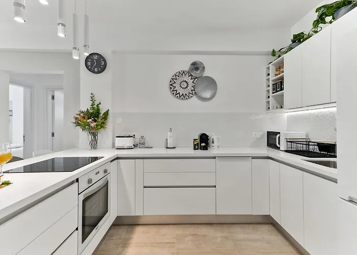 아파트 Dreamy 2 Bed By The Sea