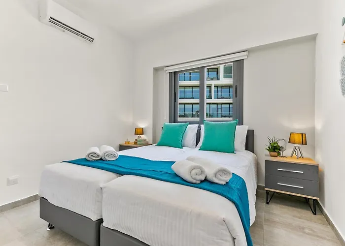 Dreamy 2 Bed By The Sea Paphos