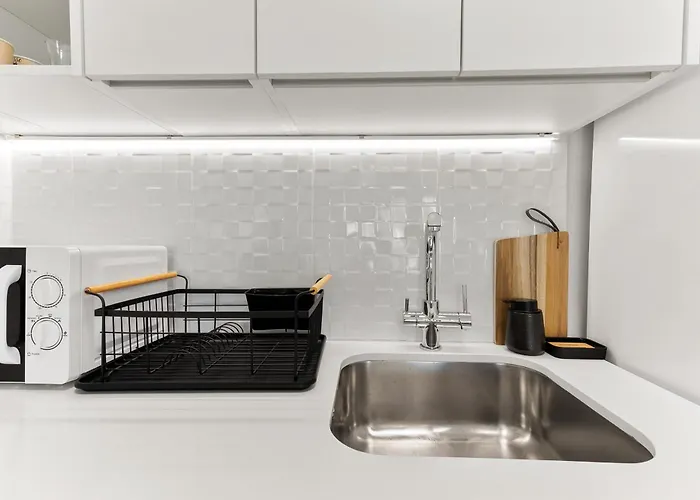 Dreamy 2 Bed By The Sea Apartmán *